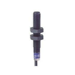 Czujnik indukcyjny M8 PNP NO zasięg Sn 2,5 mm zasilanie 12 - 24 - 48V DC przewód 2 m XS4P08PA370